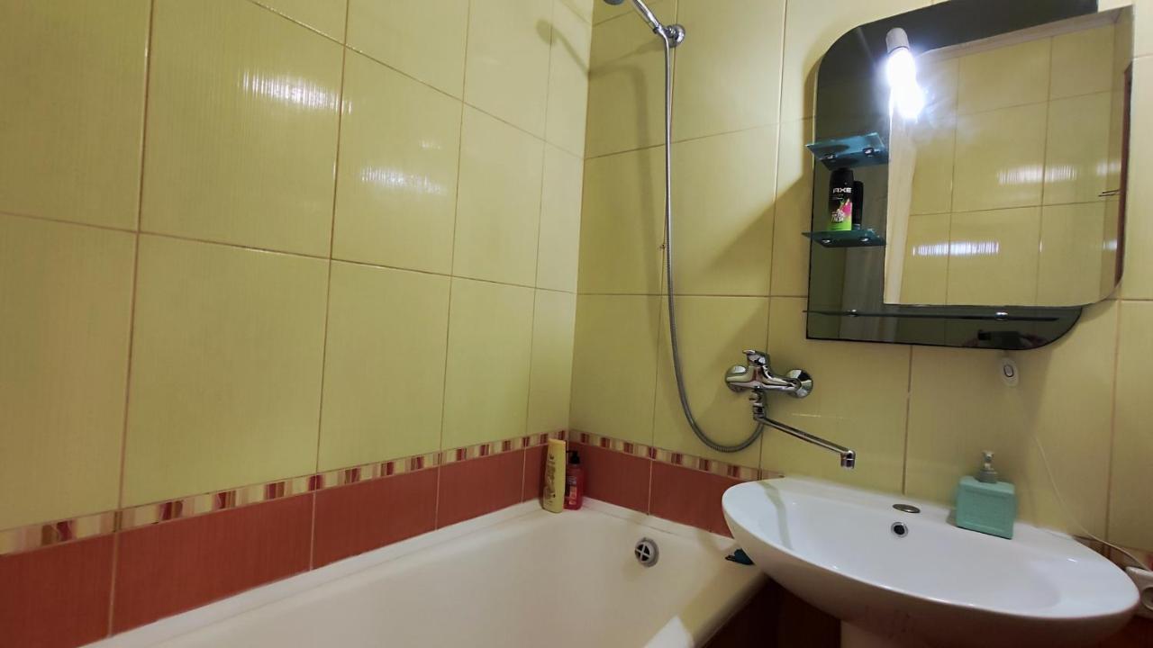 Василя Стуса 10 City Rooms Bila Tserkva Bagian luar foto